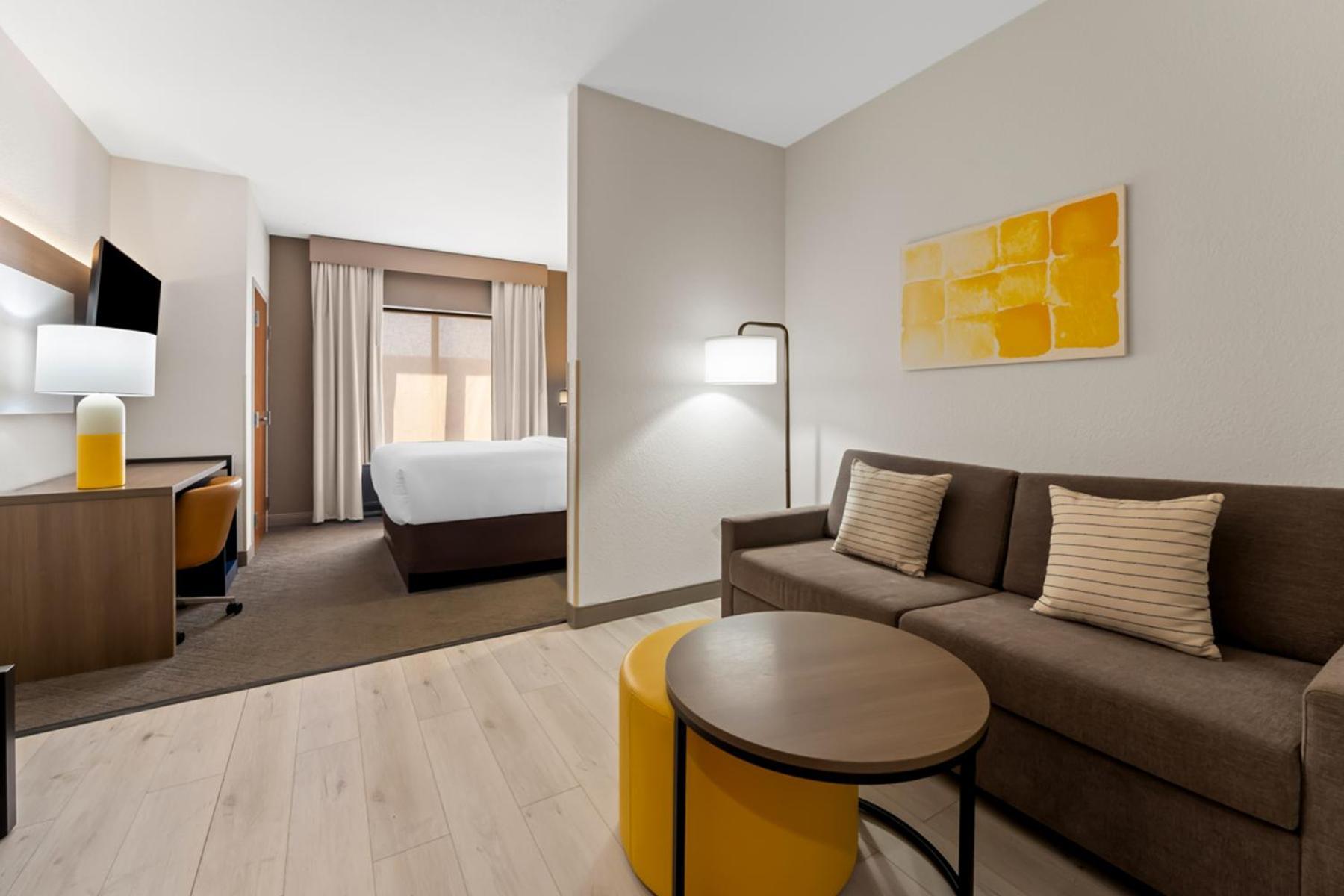 Comfort Riverwatch Hotel 3*