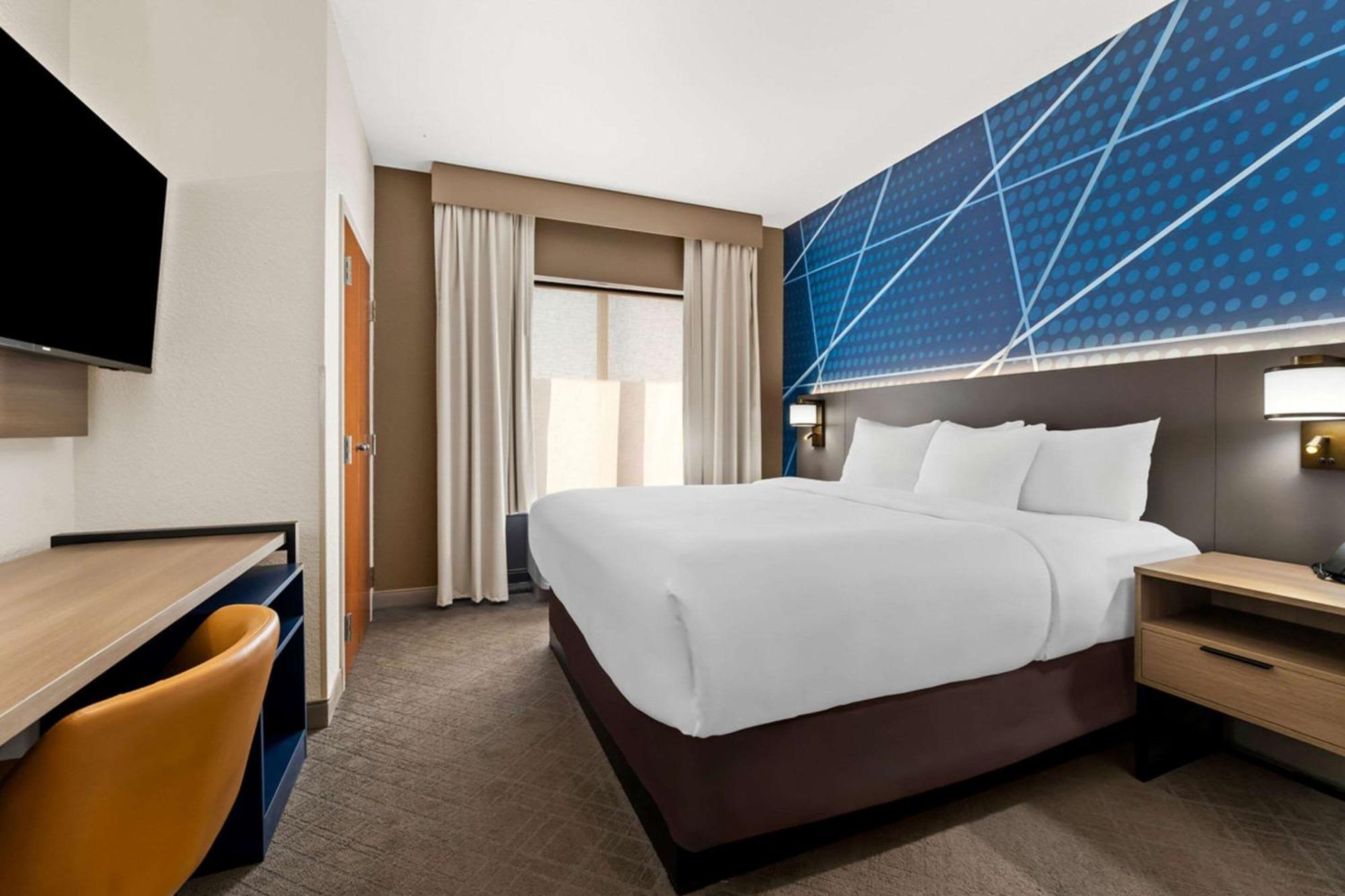 Hotel Comfort Riverwatch 3*
